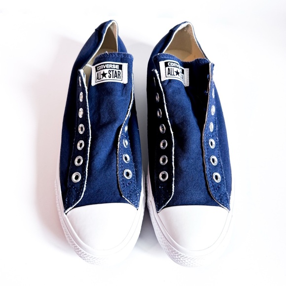 Converse Chuck Taylor All Star Slip Sneaker in Navy Blue W11/M9 - Picture 1 of 9